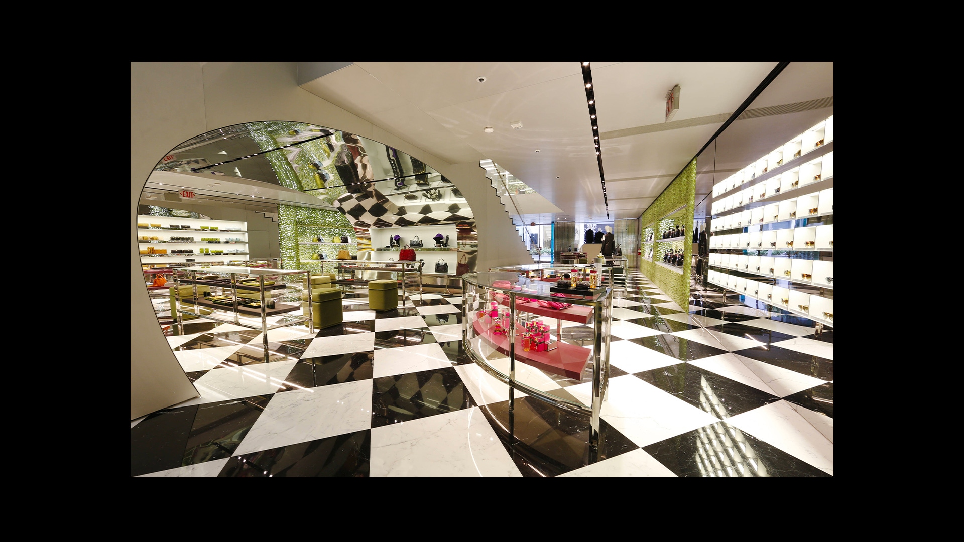 PRADA 店舗外観 アートフレーム PRADA 店舗外観 アートフレーム