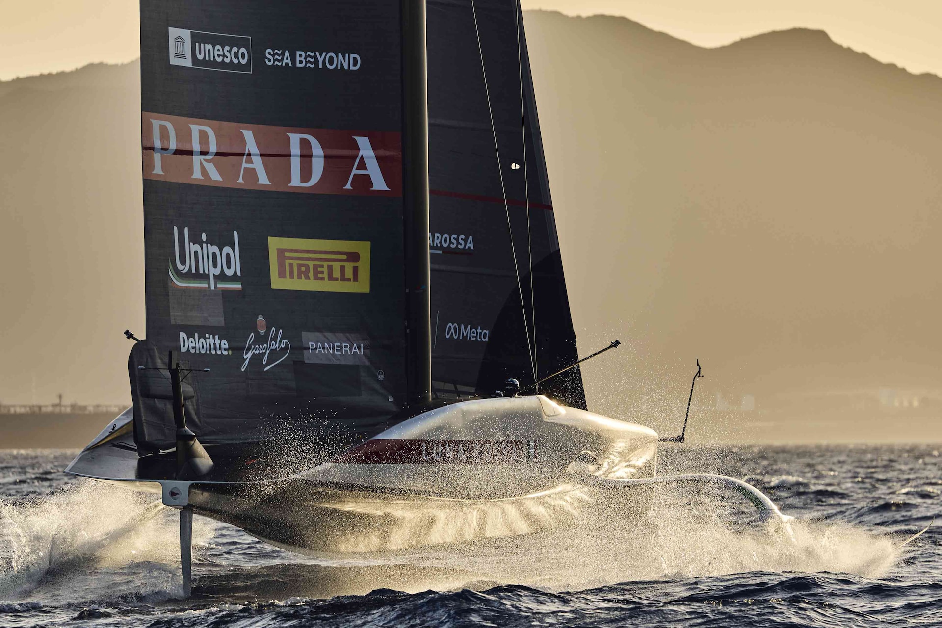 Luna Rossa