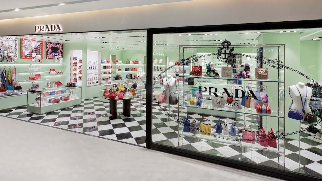 Prada在巴黎开设新店 | Prada Group