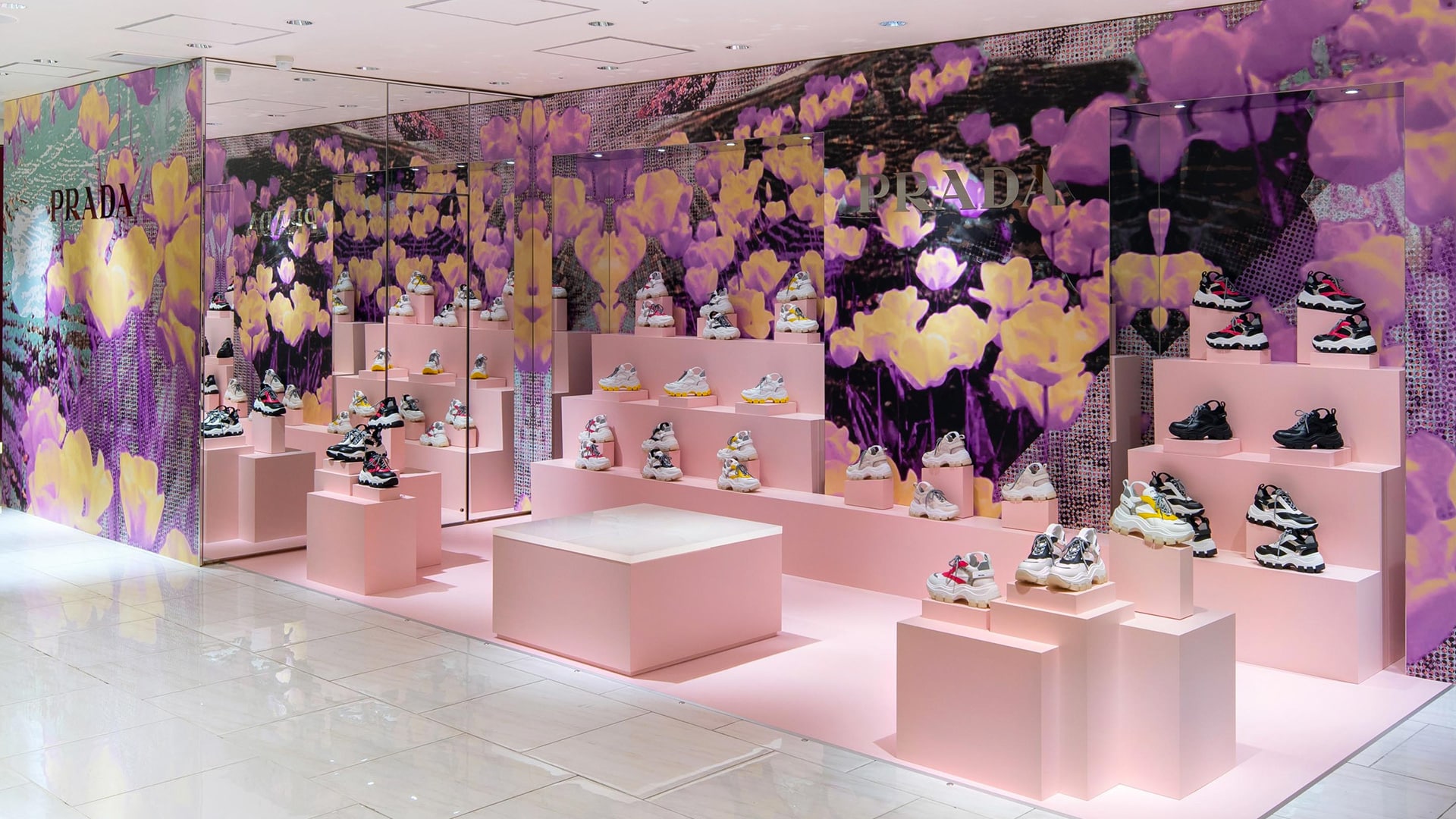 Prada: new Pop up at Isetan