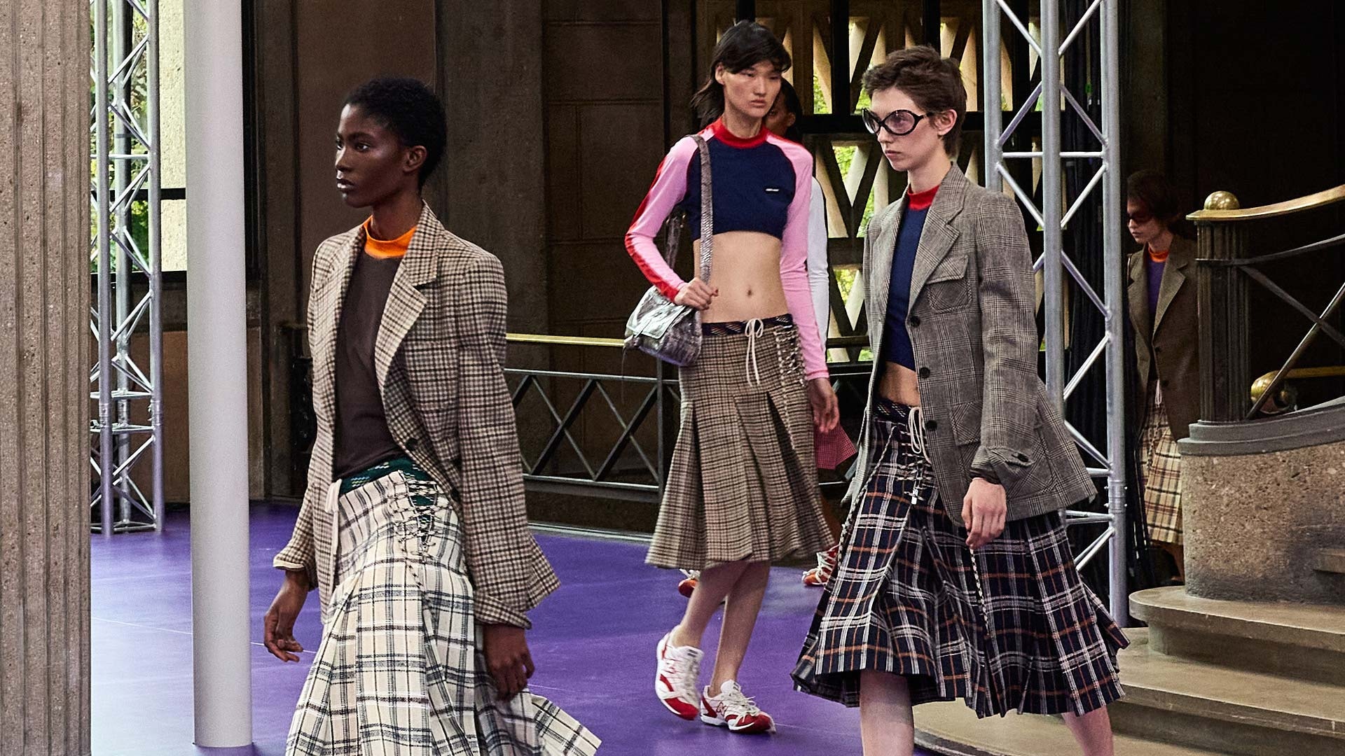 ミュウミュウ：プラダ・グループのブランド | Prada Group